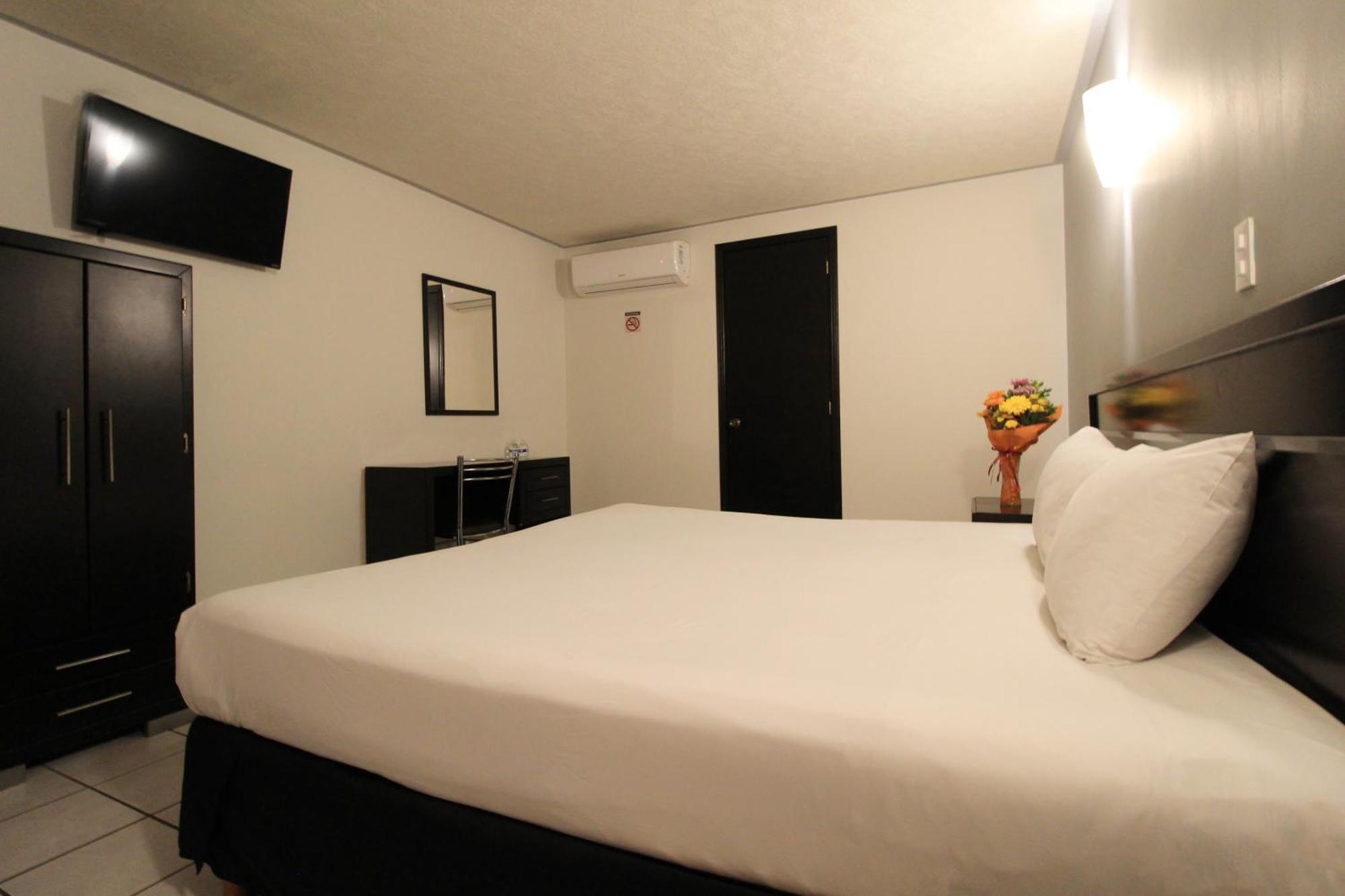 Hotel Ruiz Senores